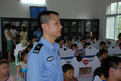 湖北网络文化节走进宜昌阳光家园 high 翻留