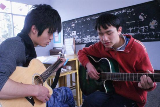 希望之光支教团队:圆梦特殊儿童艺海扬帆公益项目