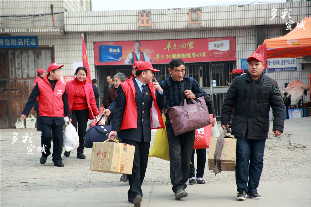 宿州启动2015青年志愿者服务春运暖冬行动活